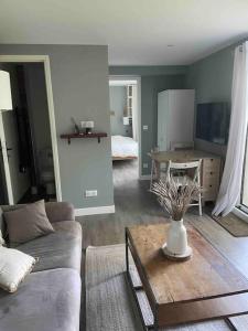 Appartements Appart tres cosy en rez de jardin : photos des chambres