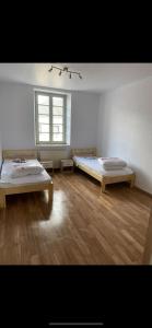 3 Zimmer Monteurswohnung in 400 Jahre alter Lateinschule LS24