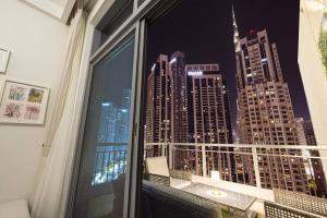 Lux Unit with Burj & Fountain View I Walk Dubai Mall