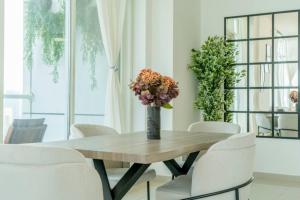 Stunning 1BR with Palm Jumeriah View in Marina