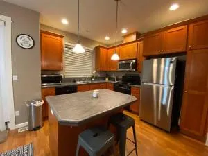 Cozy Two Bedrooms House in Beaverton - 比弗顿