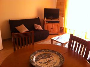 Appartements T3 plein centre 6 couchages a 5 mn a pied des telecabines wifi gratuit : photos des chambres