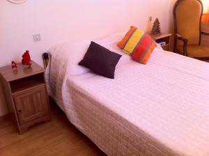 Appartements T3 plein centre 6 couchages a 5 mn a pied des telecabines wifi gratuit : photos des chambres