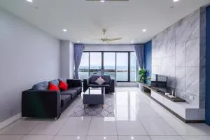 Sunrise Gurney #SeaView #GurneyDrive #FamilyStay - Pulau Tikus