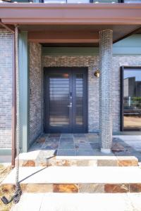 尾道蝸牛 尾道駅から車でわずか10分 贅沢な広さと快適さを備えた滞在型旅館 無料駐車場3台有り supported by COCOSTAY