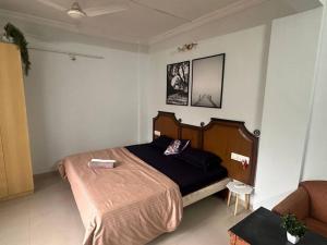 Sabr Private Comfort Studio with AC WiFi Kitchenette Balcony