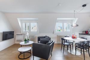 15 min from DUOMO & BRERA