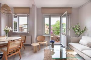 2BR House W Island Charm