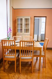 Livonia Central Apartments