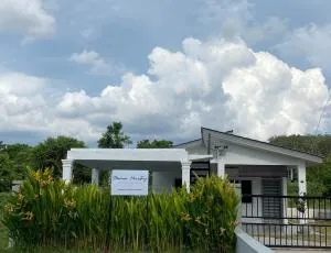 Marina Homestay - Tangga Batu