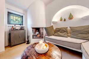 CASALE DI AMELI 5, Emma Villas