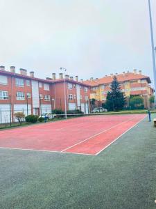 Cómodo apartamento con piscina by beBalmy