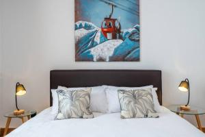 Le Freney - New Apartment in Town Center & Free parking - By Cozee Rentals