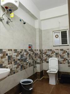 Casa Verde - 2BHK,Near US Embassy, Gachibowli