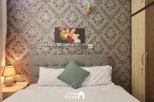 Mountain View 2 BHK Apartment