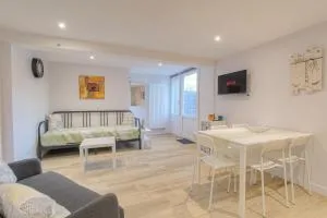 Le Coquelicot - Beau studio Sauna et Jacuzzi - 马西伊特莱尔