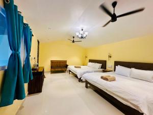 Cocos Beach Resort