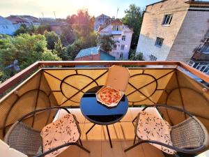 Найбільше ліжко у Полтаві Мережа Alex Apartments Цілодобово безконтактне заселення