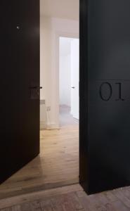 Finlays Yard by Veeve