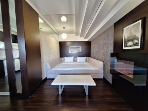 Найбільше ліжко у Полтаві Мережа Alex Apartments Цілодобово безконтактне заселення