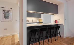 Finlays Yard by Veeve