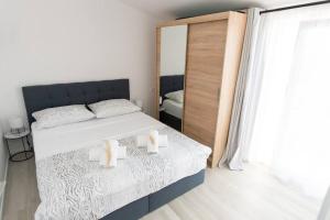 Apartment in Rogoznica with beautiful view 