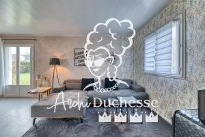 Amélie F5 moderne avec stationnement - Poses