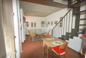 Casa Colin - Theater Home