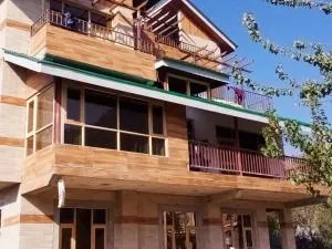 Niu Shirne - Haripūr