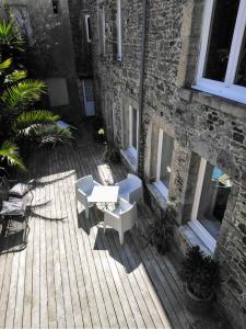 Appartements Isles Les Ecrehous : Appartement avec Douche