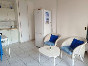 Entre plage et marina T2 climatisé avec piscine collective-5HR213