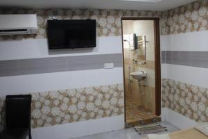 ARK HOTEL BATU CAVES