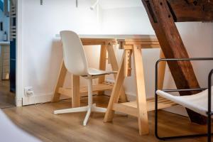 Appartements Elisabeth Confortable studio avec lit double en centre ville : photos des chambres