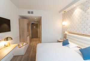 Hotels Brit Hotel Ker Lann Aeroport - Parc Expo : photos des chambres