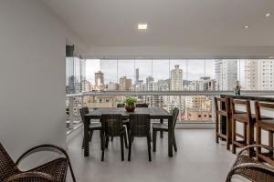 200 metros do mar, Apartamento 3 suítes para Famílias, Itapema Meia Praia