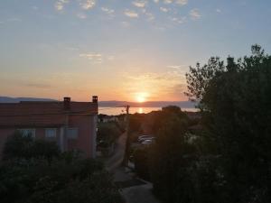 Moderan smještaj s velikom terasom i parkingom