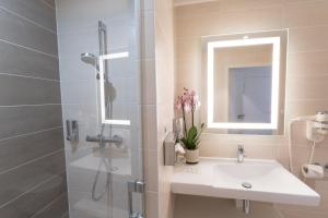 Hotels Brit Hotel Ker Lann Aeroport - Parc Expo : Chambre Lits Jumeaux Standard