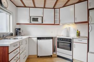 Lovely Holiday Home In Pøt Strandby