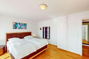 3BR city flat near Bellevue! - SF6