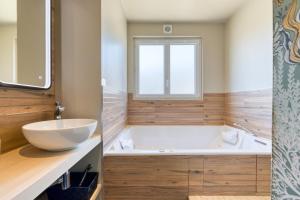 Victoria magnifique appartement spa vue cathédrale