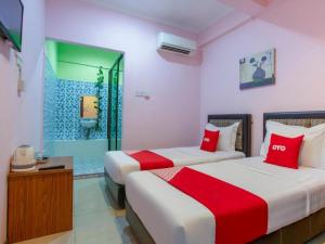 OYO 89782 Ranau City Inn