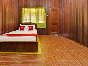 OYO 90278 Redzwan's Beach Resort - 2hvězdičkové hotely ve městě Kota Bharu