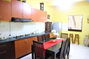 Hotel O Dhitech Home