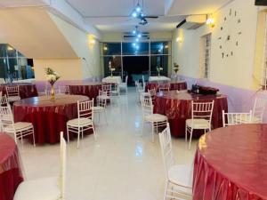 Hotel O Z Dirgahayu 313