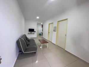 OYO Homes 90497 Eva Homestay