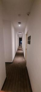 Super OYO 90724 Rg Hotel