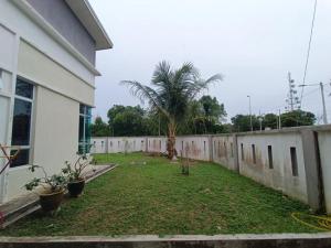 Hotel O Penginapan Almera