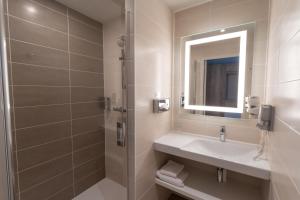 Hotels Brit Hotel Ker Lann Aeroport - Parc Expo : Chambre Quadruple Standard