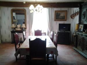 Maisons de vacances Maison conviviale avec jardin a Vauban, 4 chambres : photos des chambres