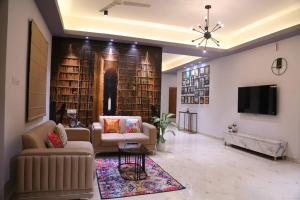 Veetil 3BHK AC, Kukatpally, Hyderabad